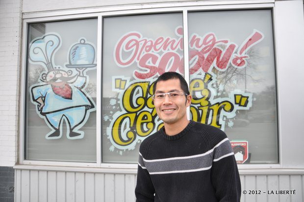 Restauration et service bilingue. LA LIBERTÉ (PRESSE CANADA)