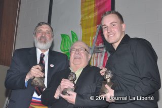 Dufault, Gabriel, Guénette, Lucien et Bentley, Derrek 01-1