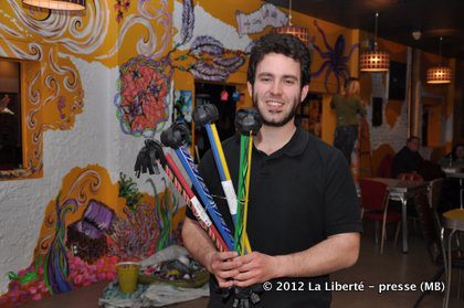 Arts du cirque Isaac Girardin