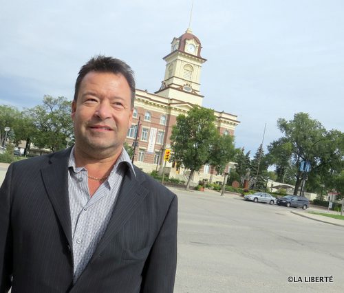 Des photos obscènes publiées sur le compte Twitter de Brad Gross met une ombre au tableau du candidat au poste de conseiller municipal pour Saint-Boniface.