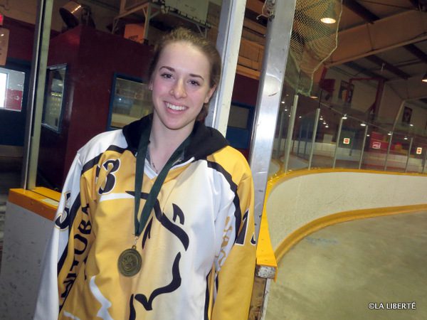 Ayant rapporté une médaille d’or au Championnat canadien de ringuette, Coralie Jackson espère représenter le Manitoba aux Jeux d’hiver du Canada.