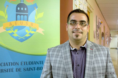 Joel Lafond, directeur général de l’AEUSB, coordonne l’évènement Salon du bénévolat.