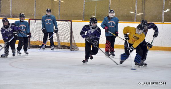 Les U14 de Glenwood Rush lors d'un entraînement.