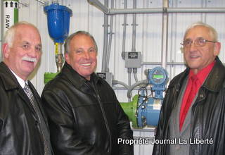 Vic Toews, Ron Lemieux, William Danylchuk Lorette, usine traitement de l'eau