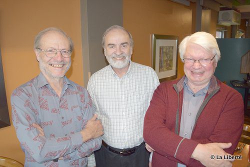 L’analyste politique, ancien haut fonctionnaire aux Affaires extérieures et ancien conseiller spécial au cabinet du premier ministre du Manitoba, Roger Turenne; l’analyste politique, économiste et ancien haut fonctionnaire au gouvernement fédéral, Michel Lagacé; et le politologue, professeur émérite de l’Université de Saint-Boniface, et ancien sous-ministre adjoint au Bureau de l’éducation française, Raymond Hébert.
