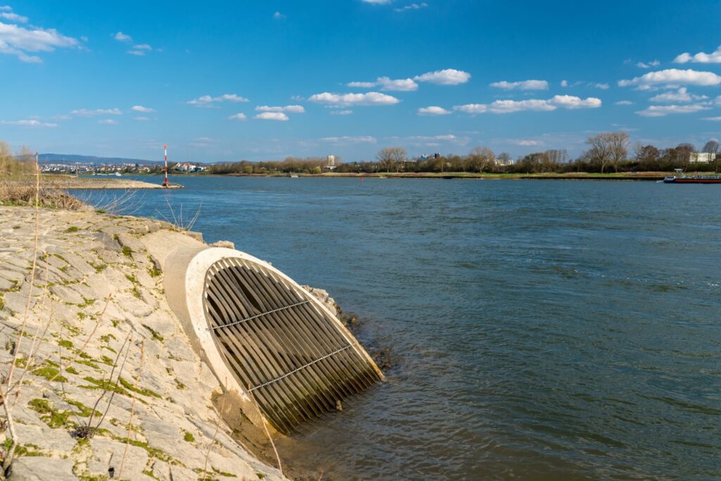 fleuve pollué