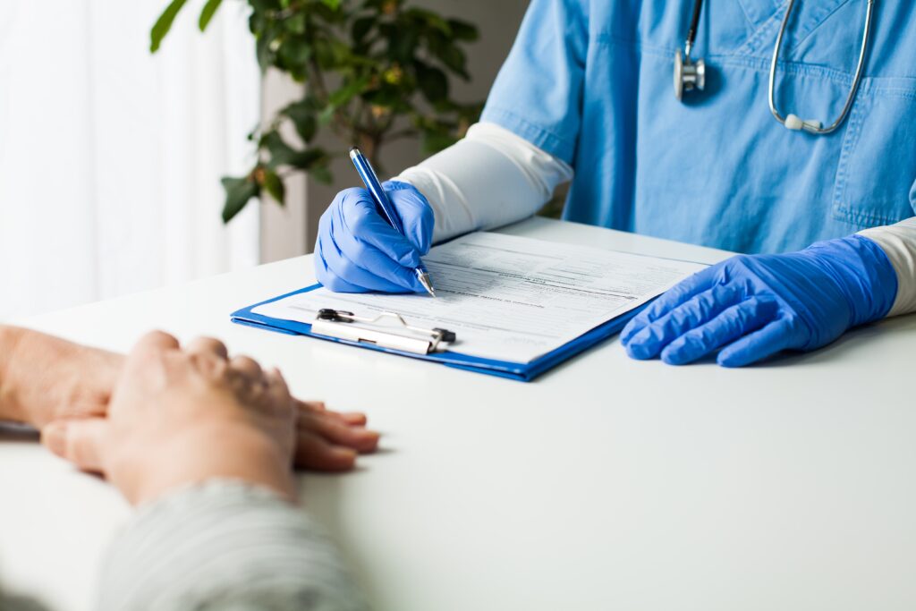 Doctors Manitoba invite la population à planifier ses déplacements à l’avance en raison des perturbations prévues dans les services d’urgence au cours de l’été. (Photo: Envato Elements)
