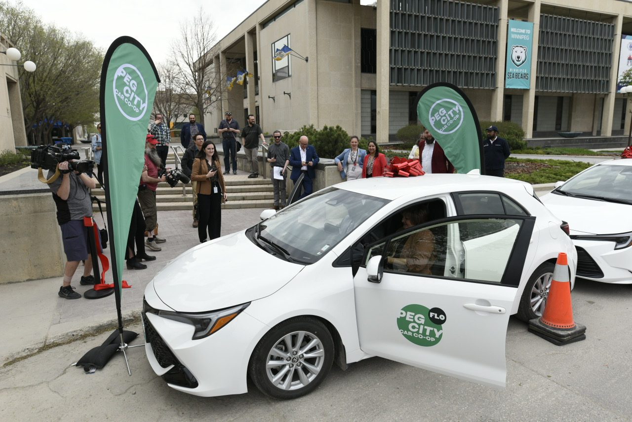 Peg City Car Coop