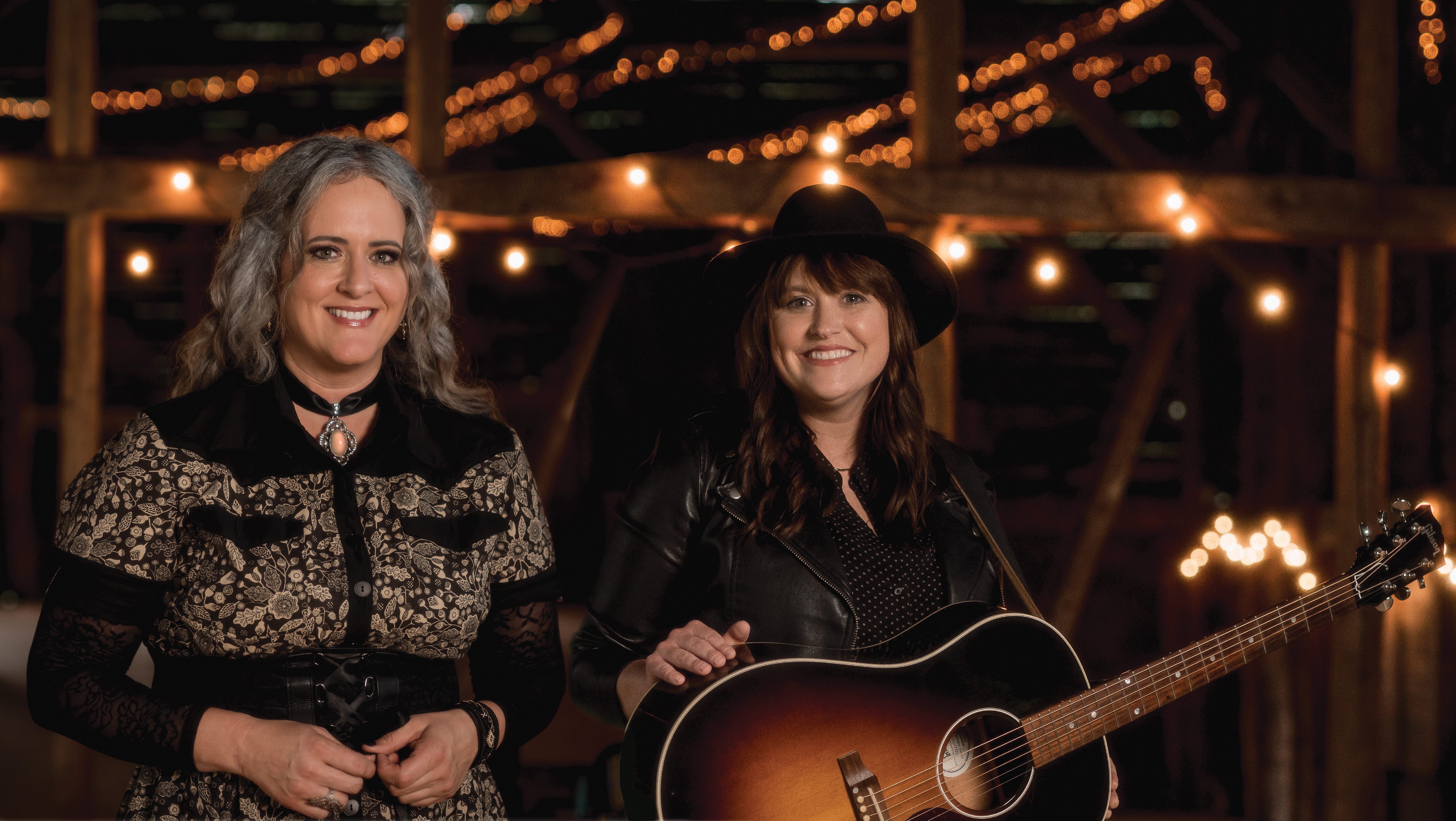 Jocelyne Baribeau et Joannie Benoît.