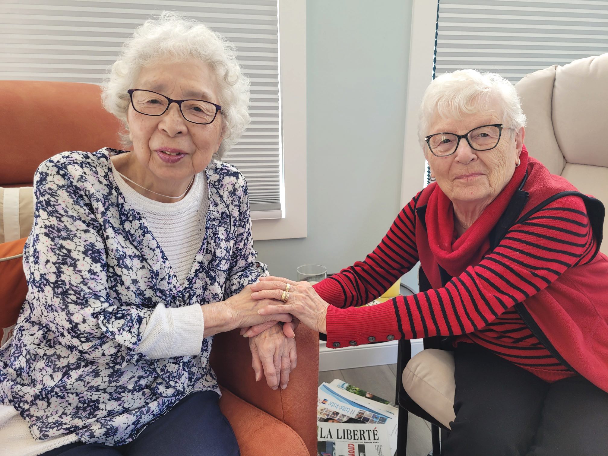 Alena Takatsu et Irène Roy.