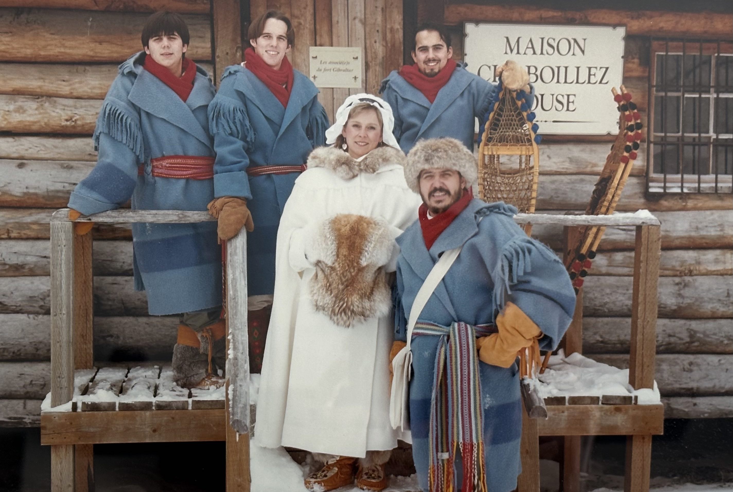 Hélène Clément et Gérald Clément ont été Voyageurs officiels avec leurs enfants, André, Patrick et Charles en 1996 et en 1997.