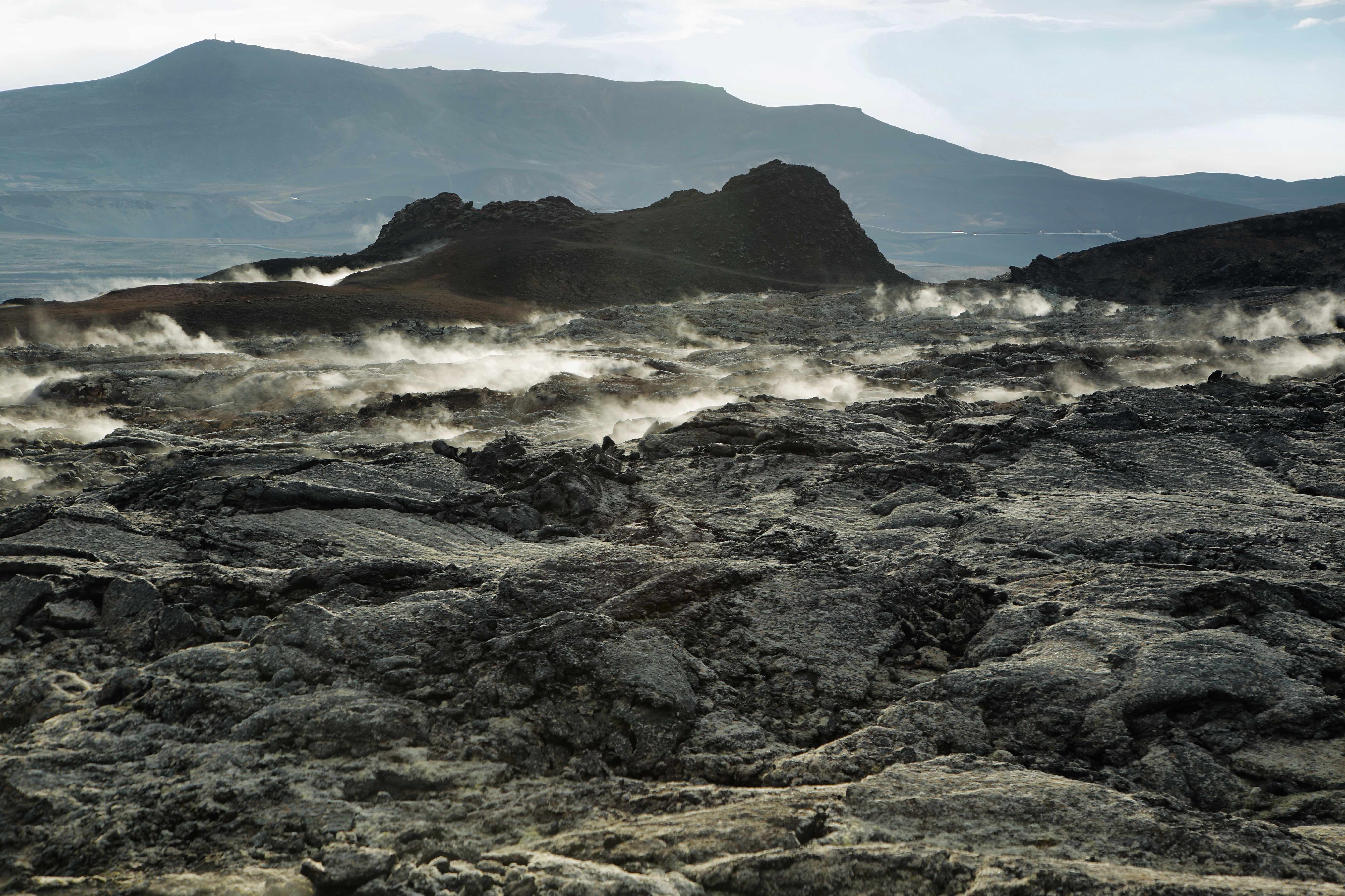 Paysage volcanique dans la zone géothermique de Krafla, en Islande.