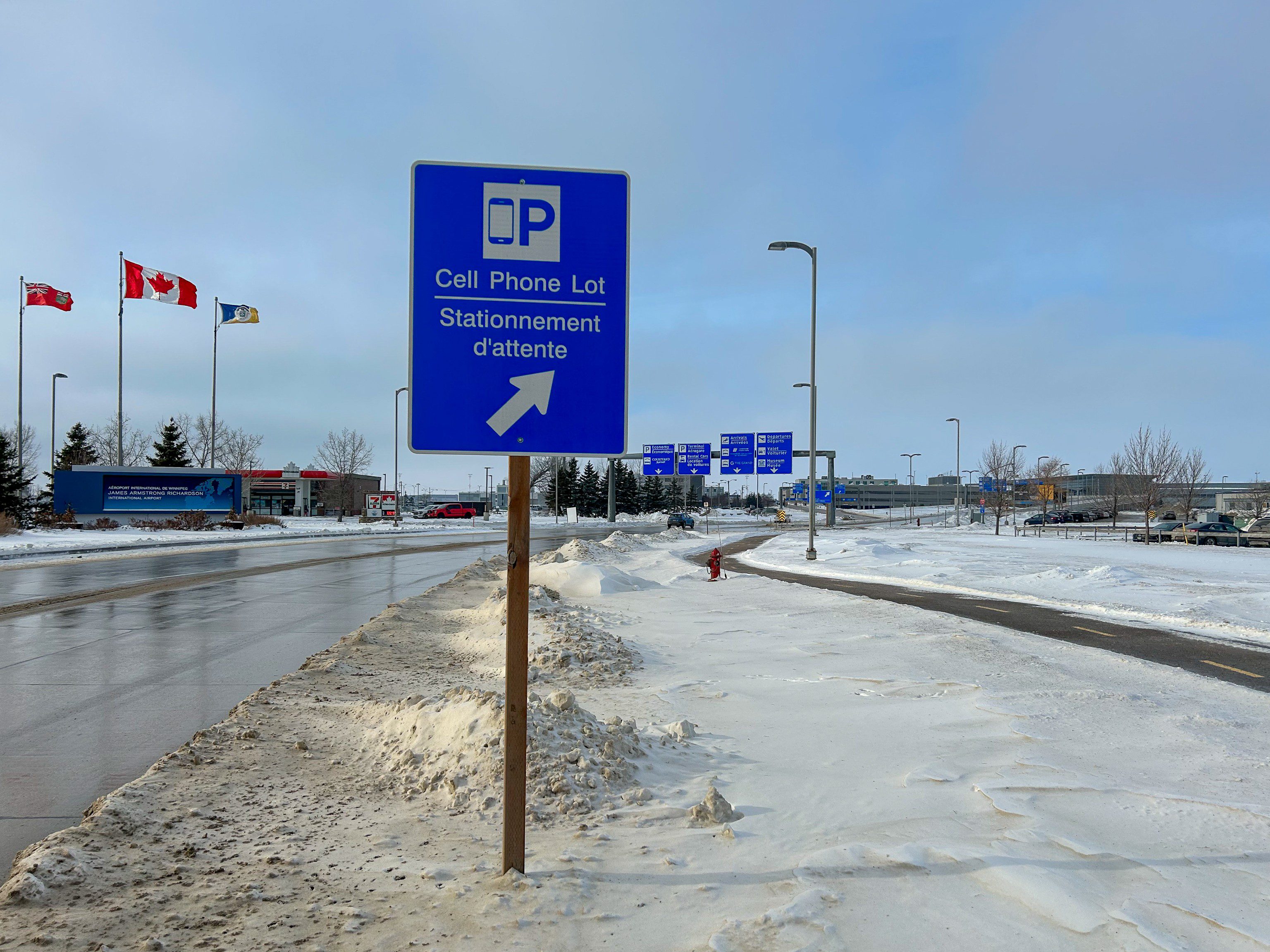 Le nouveau parc de stationnement se situe le long de l'avenue Wellington. (Photo tirée du compte X de @YWGairport )