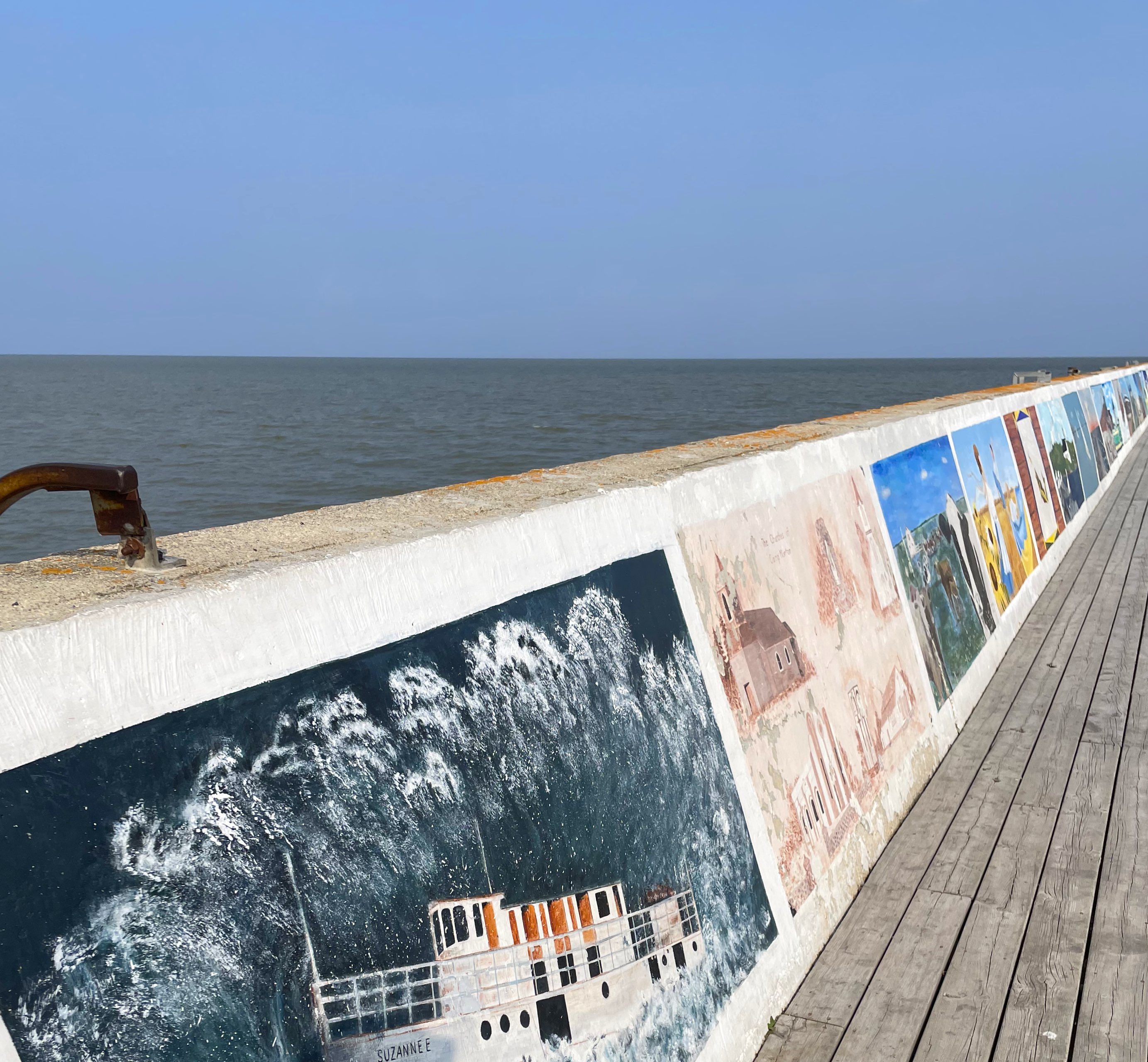 La Seawall Gallery.