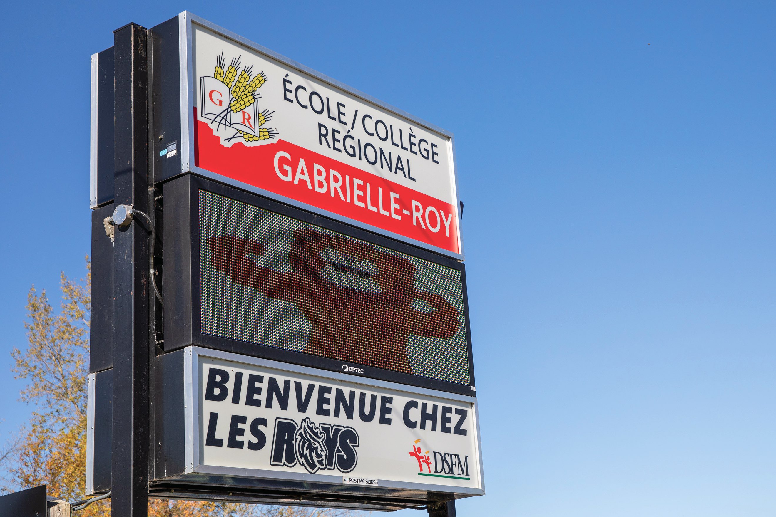 L’École/Collège régional Gabrielle-Roy est située à Île-des-Chênes.
