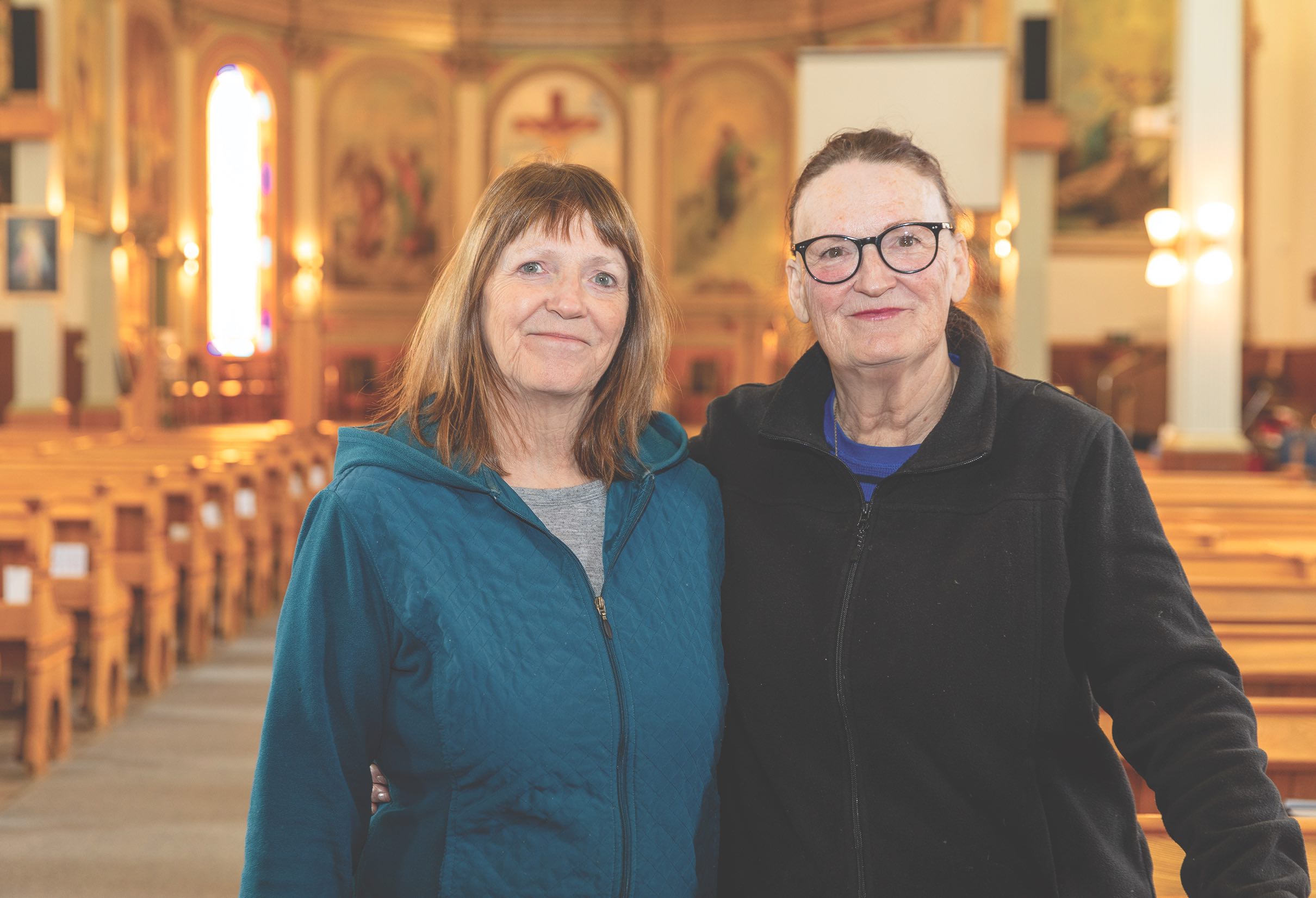 Lucille Brunette et Colette Rozière paroissiennes à Lorette depuis près de 70 ans.