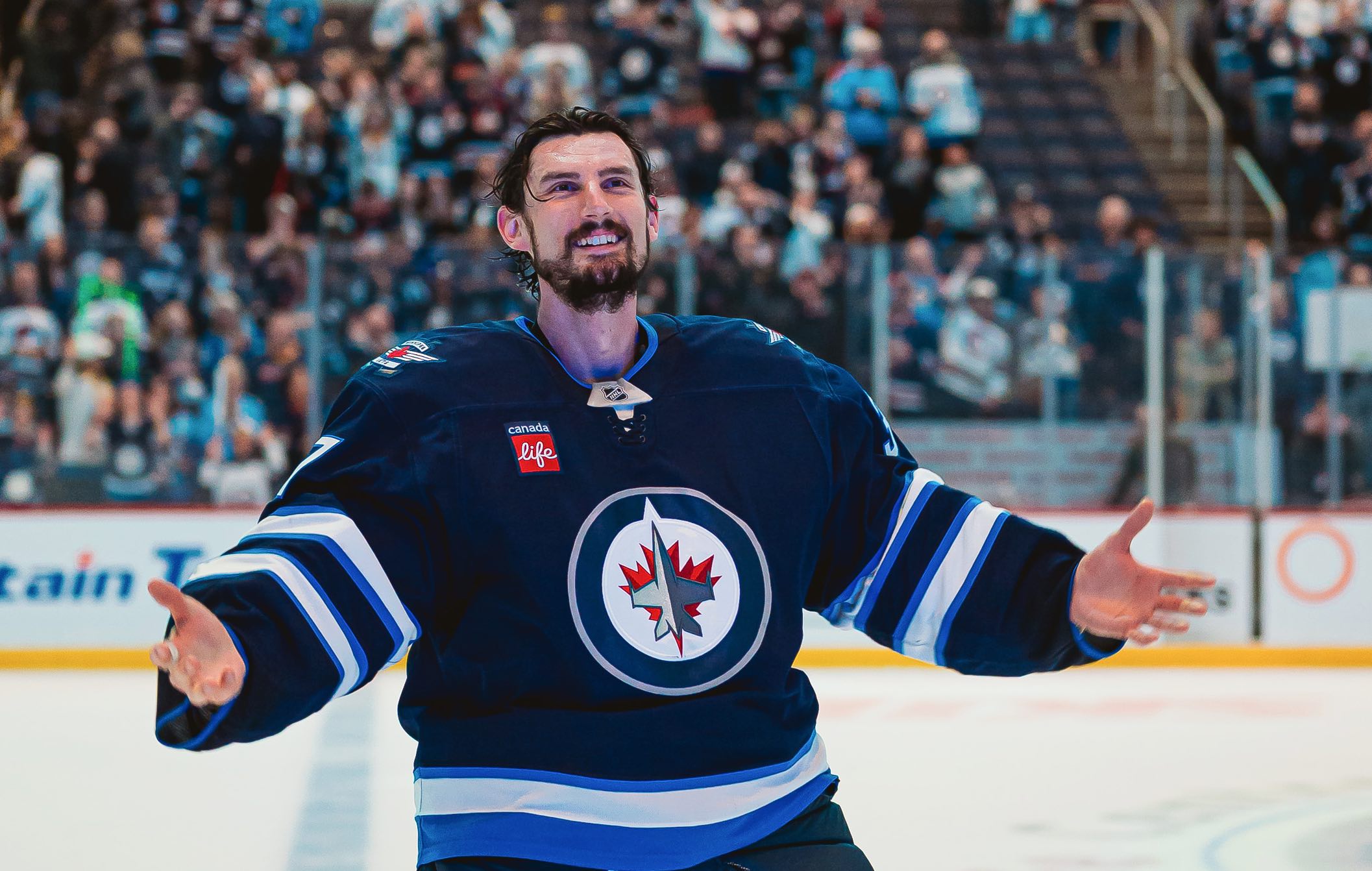 Connor Hellebuyck, le joueur des Jets est l'un des meilleurs gardiens de la LNH.