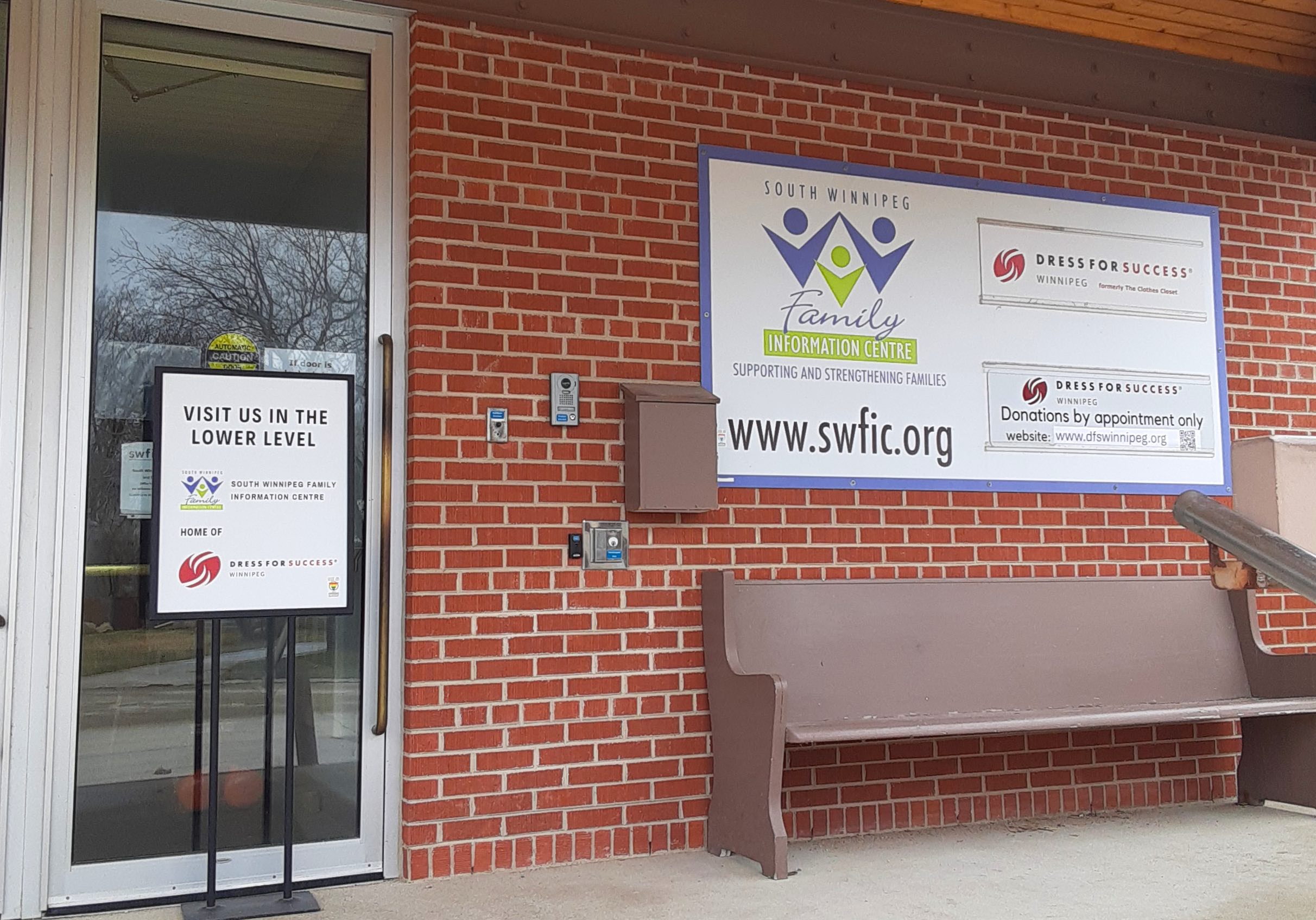 Le South Winnipeg Family Information Centre est une organisation communautaire située dans la circonscription Winnipeg-Centre-Sud.