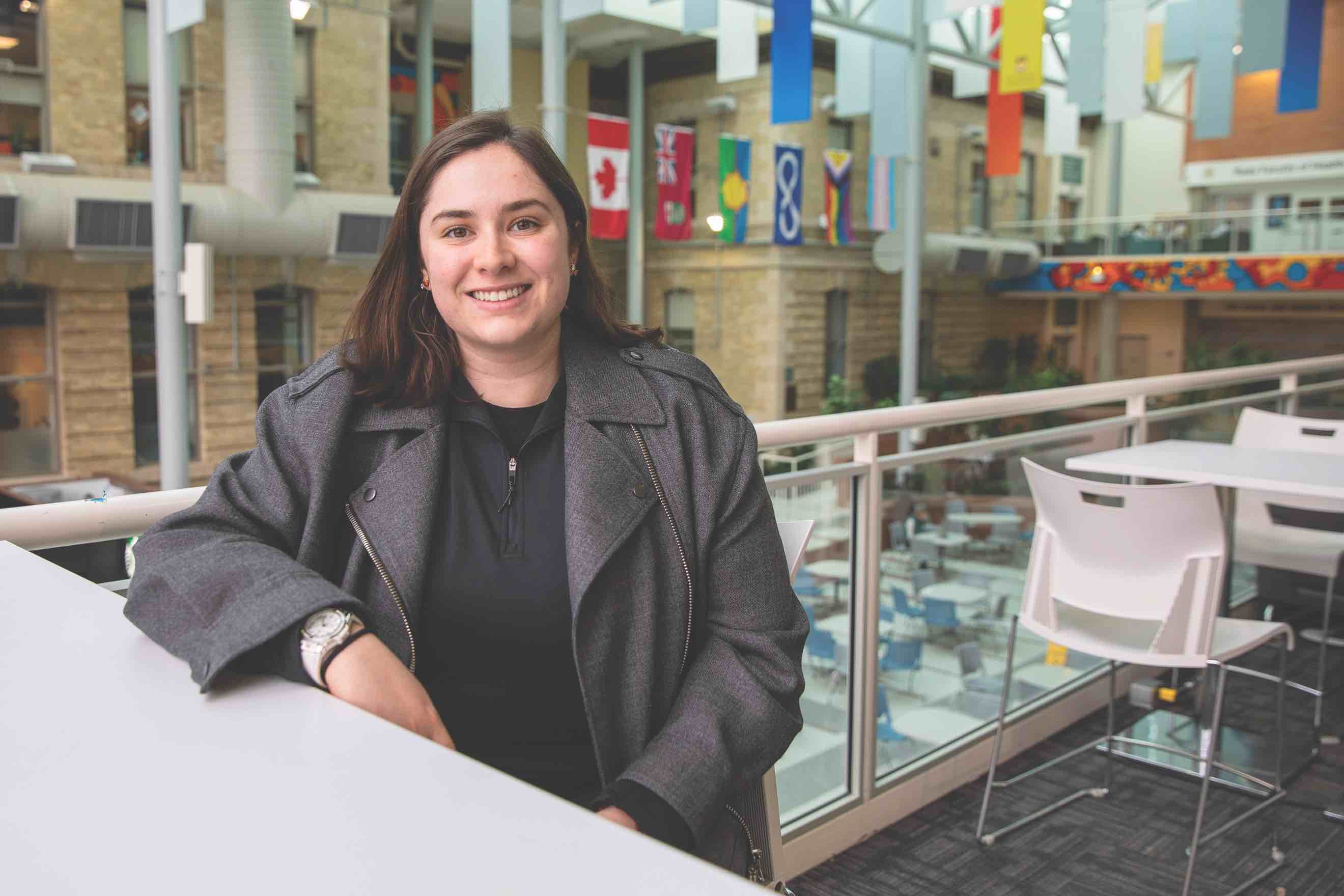 Camila Chacon, lauréate de Ma thèse en 180 secondes 2025 au Manitoba.