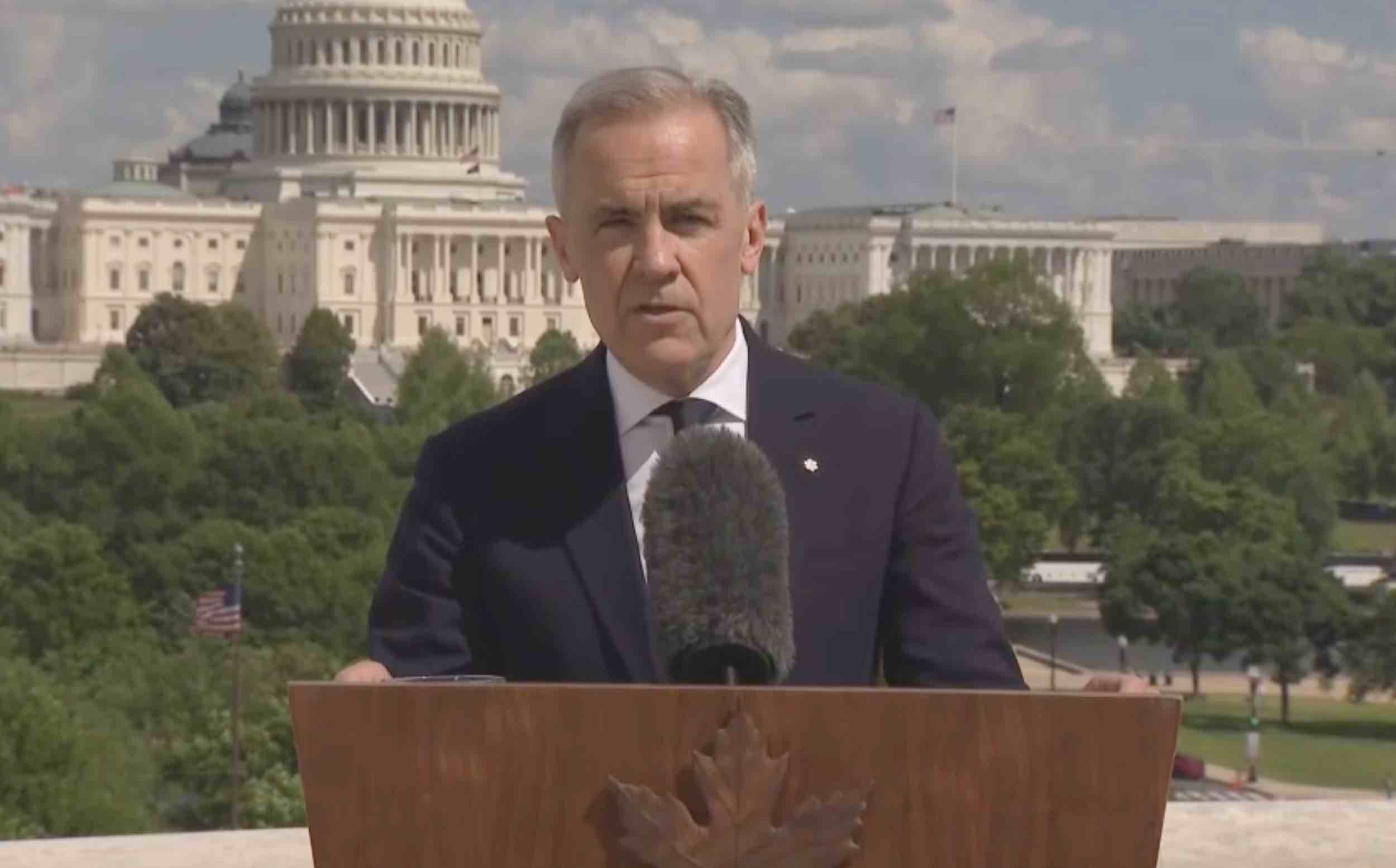 Mark Carney a tenu une conférence de presse à l'ambassade du Canada à Washington après sa réunion avec Donald Trump.