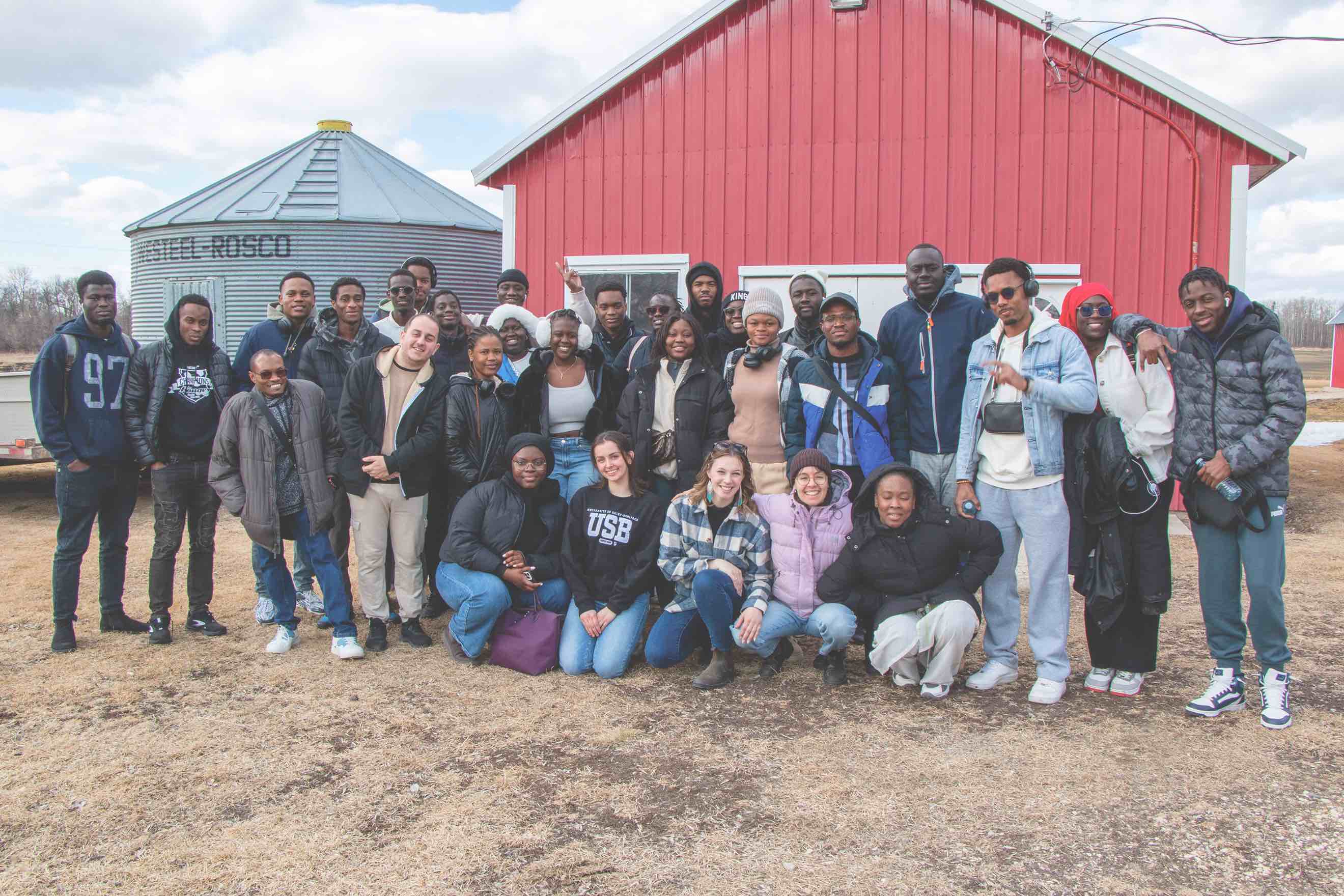 Une trentaine d’étudiants s’est rendu dans la ferme familiale de Katherine Arnaud le samedi 5 avril.