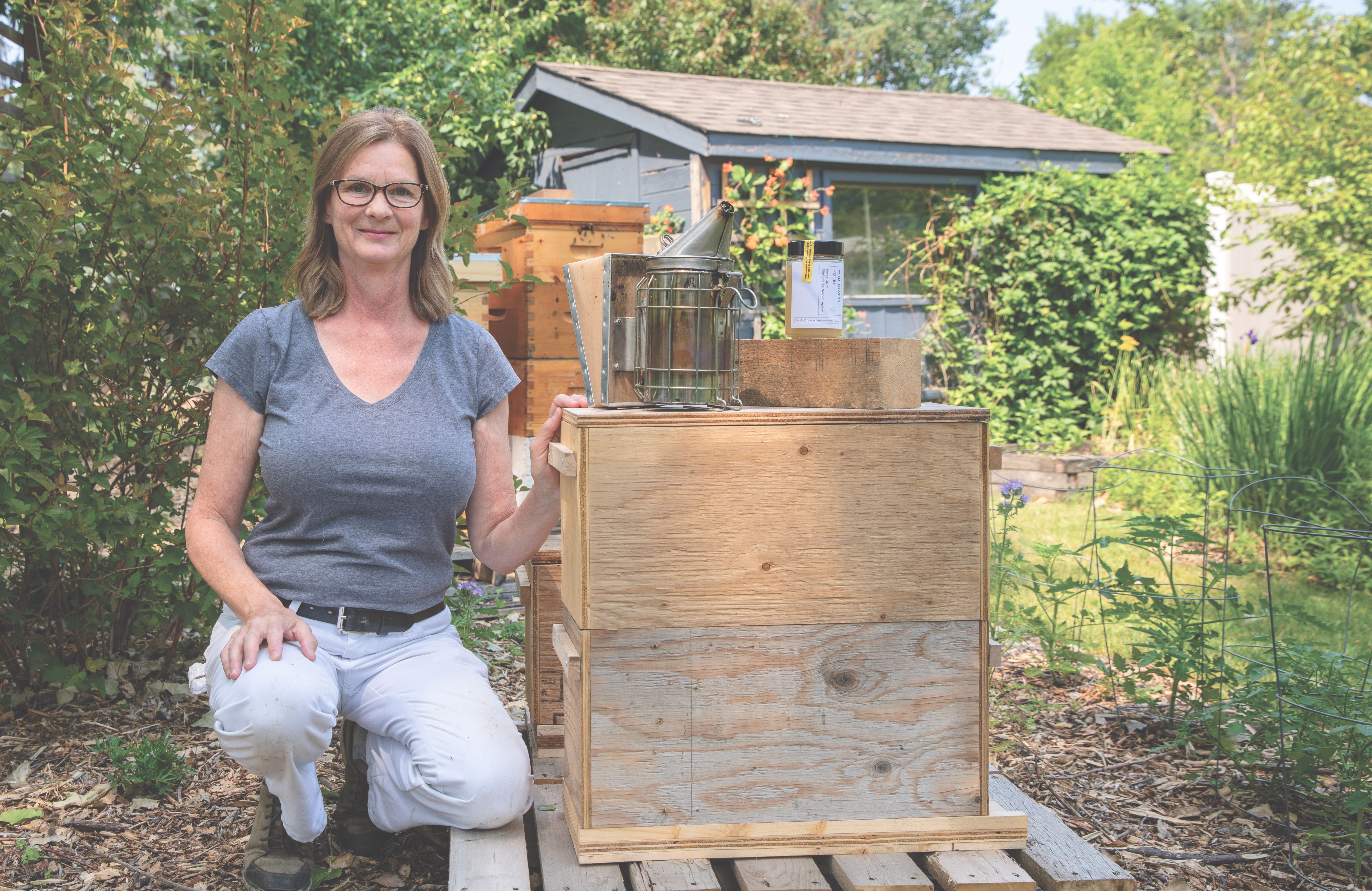 Christine Michel est l’apicultrice fondatrice de la Miellerie St. Norbert.
