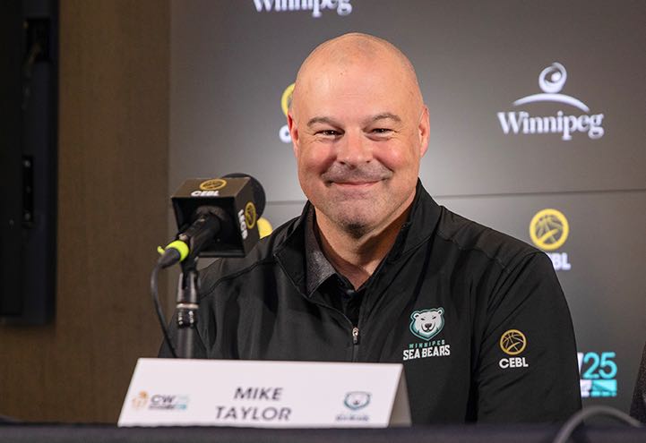Mike Taylor, entraîneur-chef des Sea Bears de Winnipeg. 