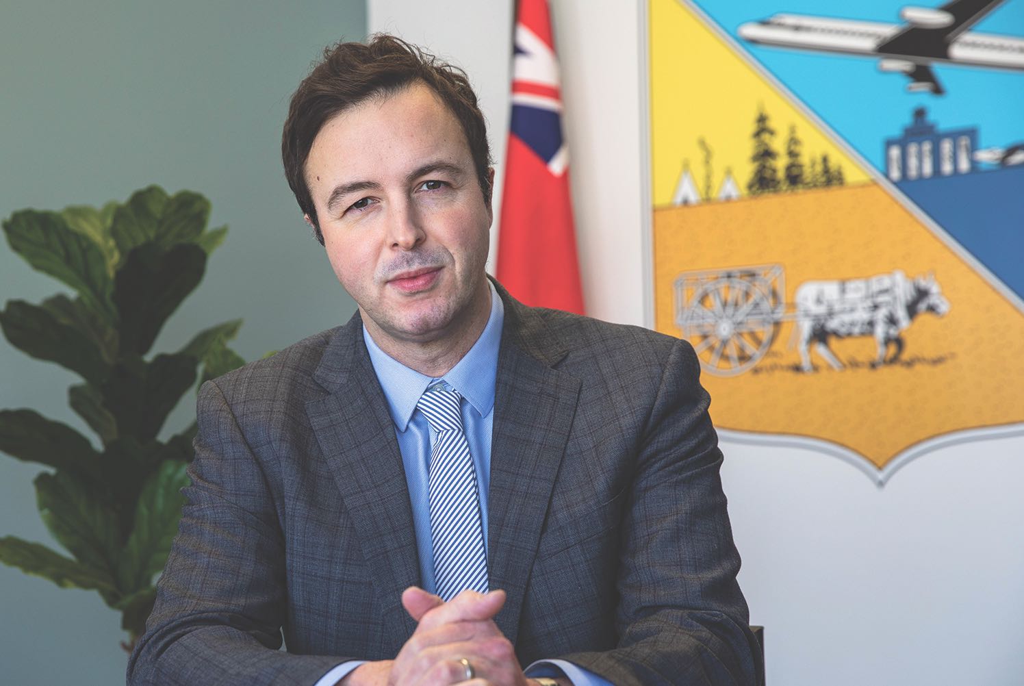 Le ministre des Finances du Manitoba, Adrien Sala.