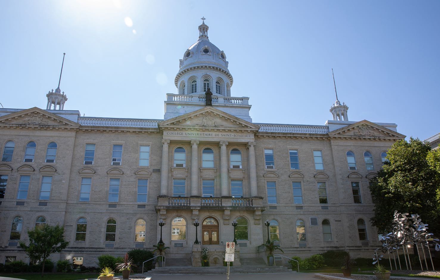 L'Université de Saint-Boniface.