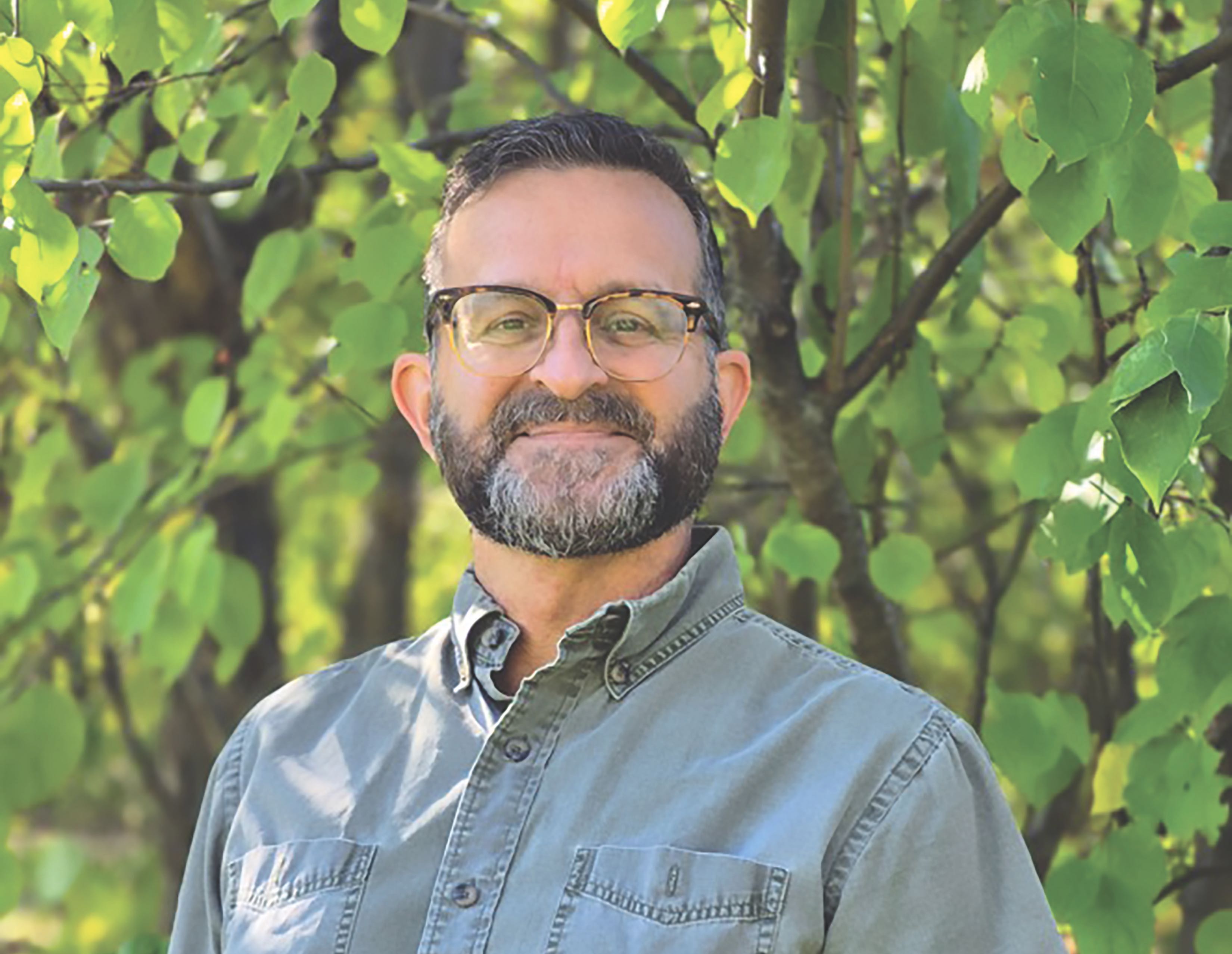 Henri Daudet, arboriste et ancien technicien forestier pour la ville de Winnipeg.