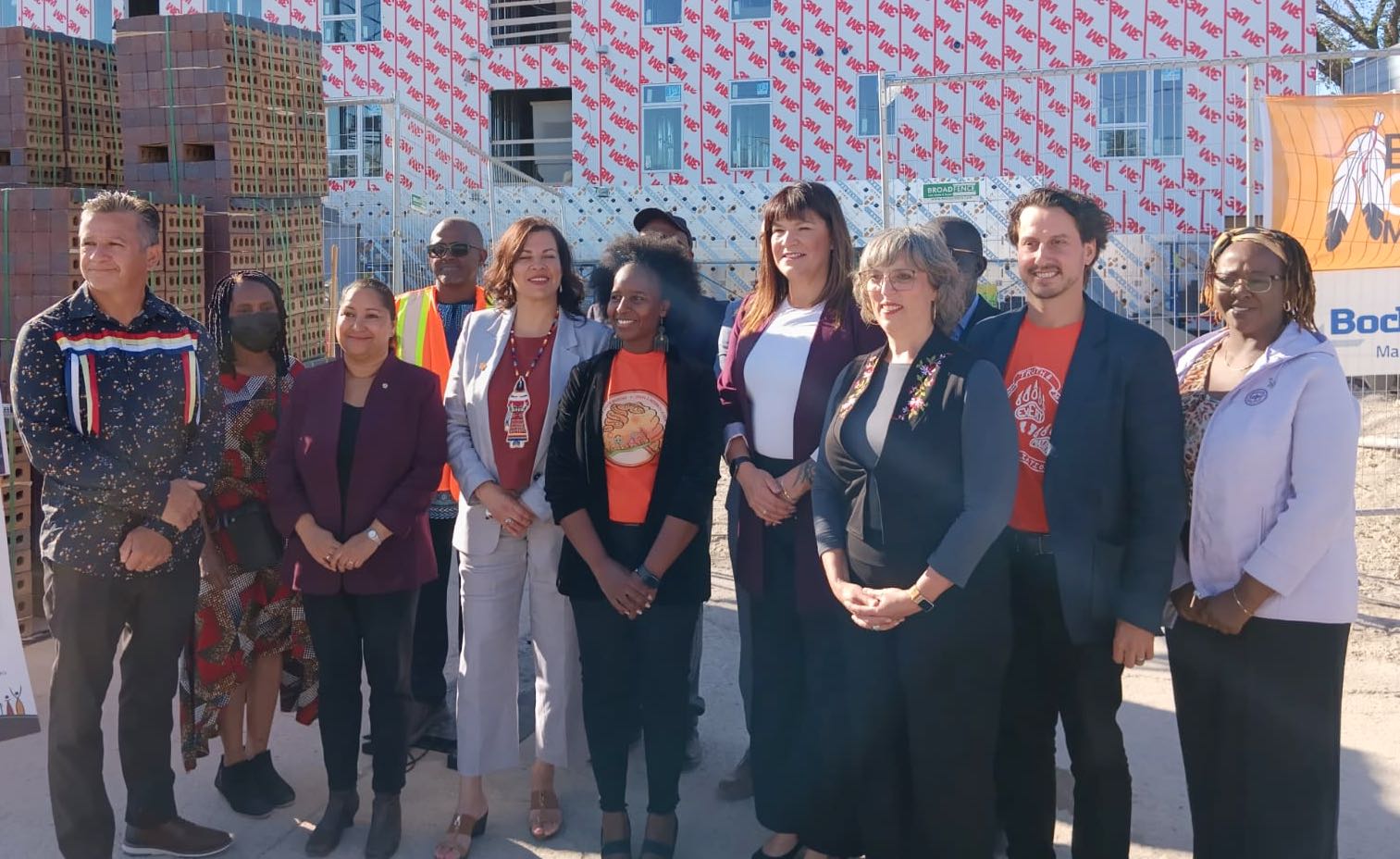 Plusieurs représentants provinciaux et fédéraux étaient présents pour cette annonce.