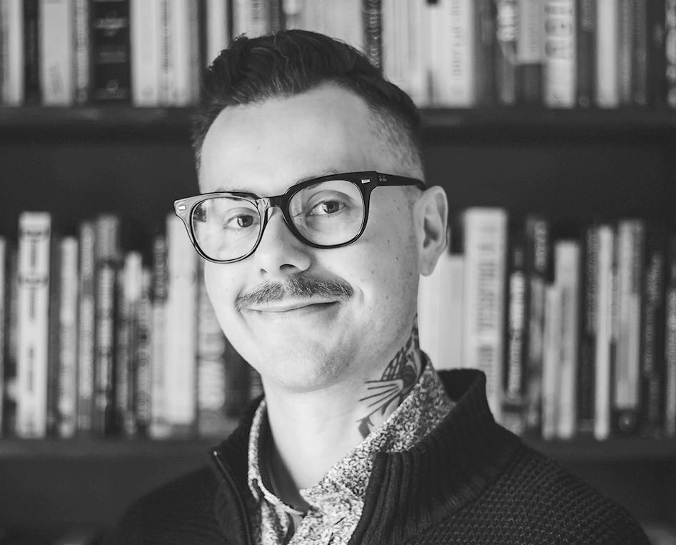 Adam King est professeur à l’Université du Manitoba. Il travaille au sein du programme d’études sur le travail. 
