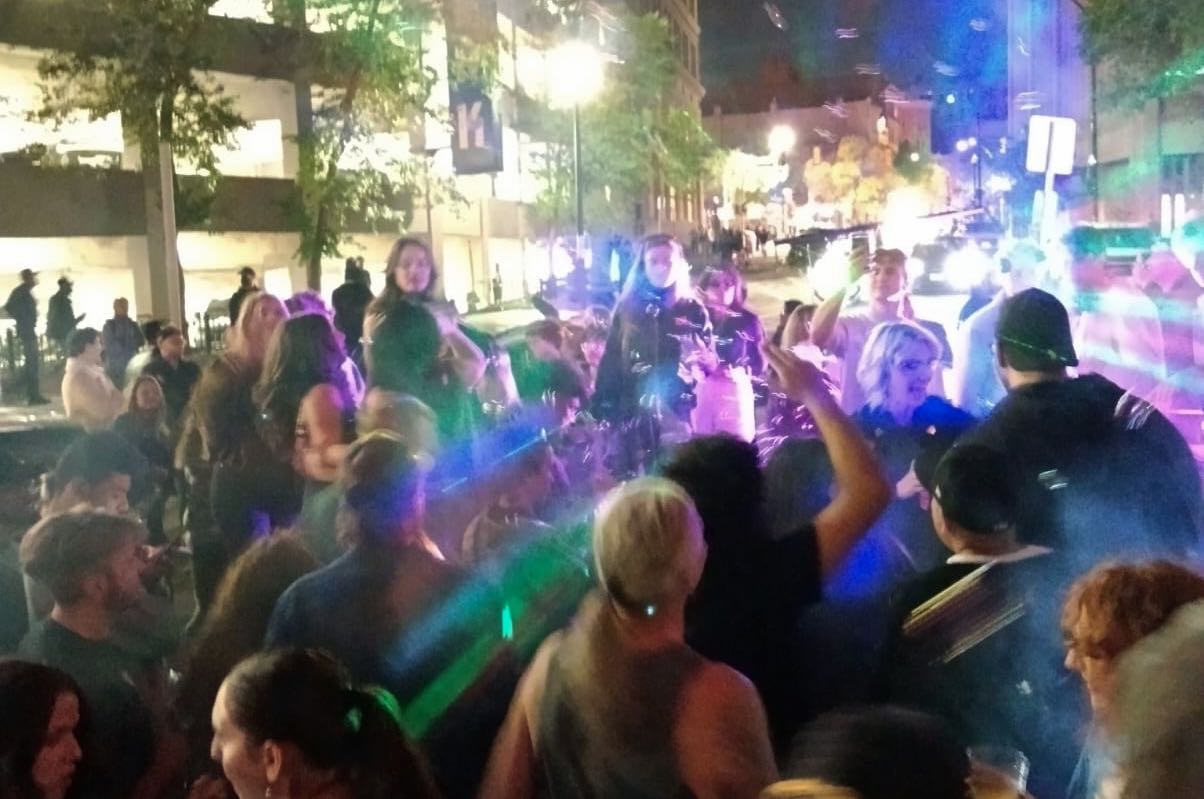 Concerts improvisés au cœur de la ville.