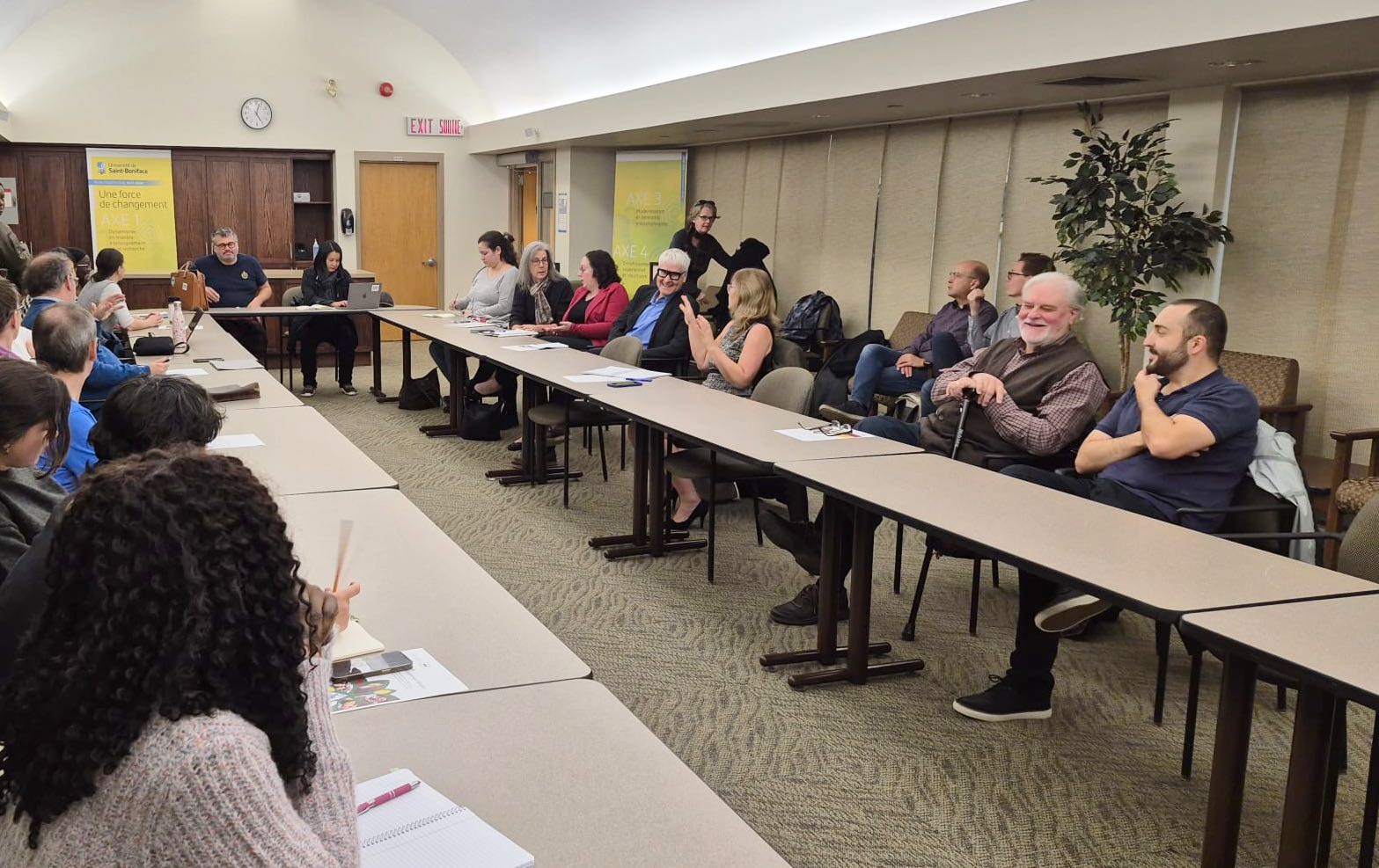 Cette consultation en personne et en français se tenait à l’Université de Saint-Boniface.