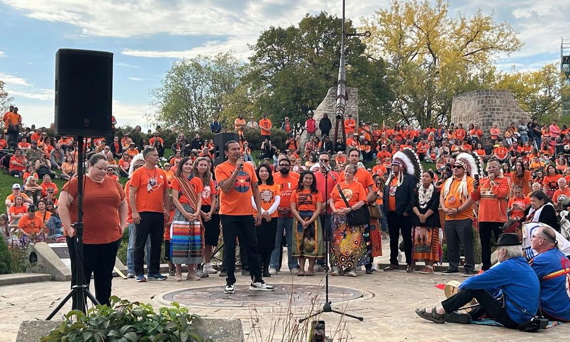 Wab Kinew, premier ministre du Manitoba, a partagé quelques mots. 