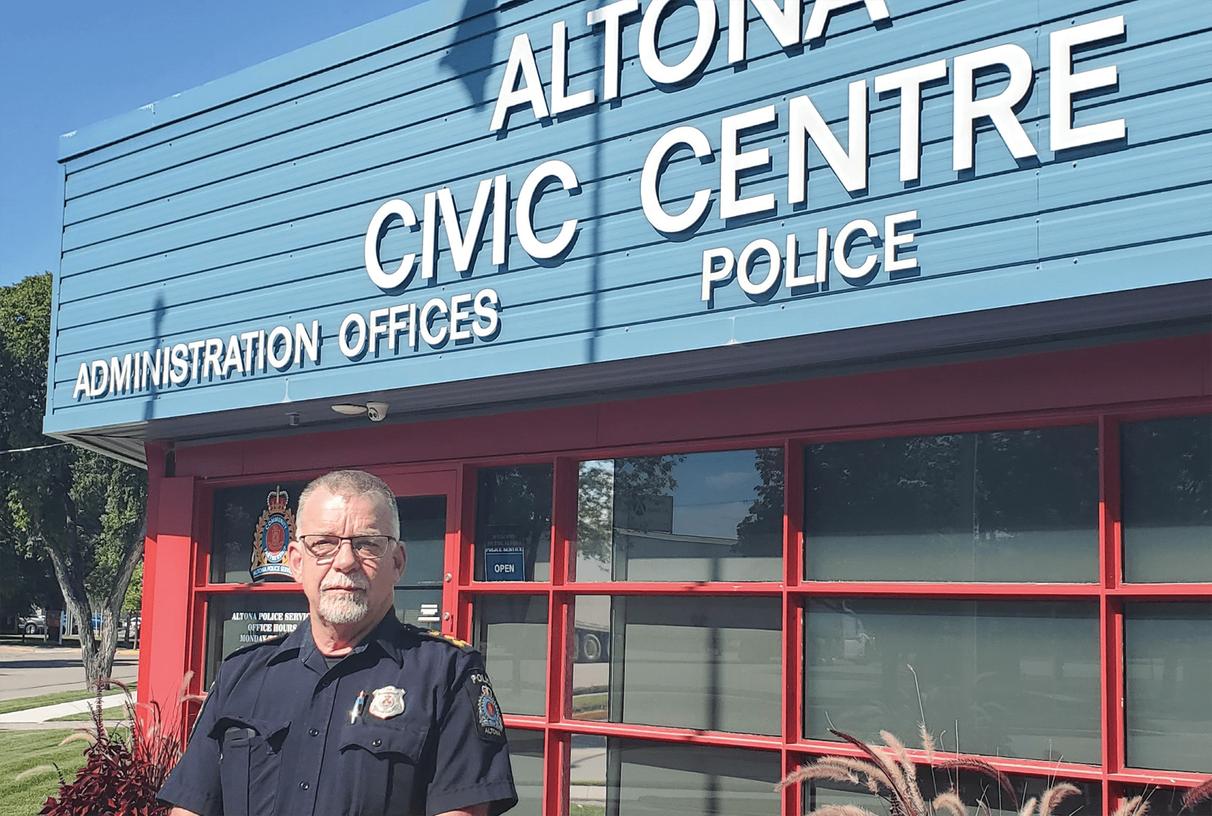 Dan Defer, chef de la police à Altona.