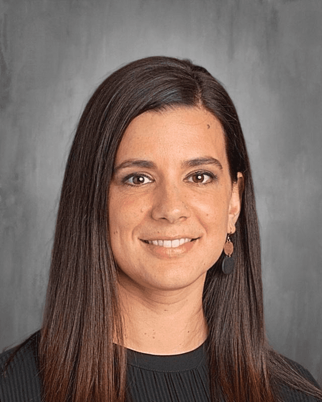 Josée Legal, enseignante et organisatrice du premier concours de casse-têtes au Centre communautaire de Sainte-Geneviève. 