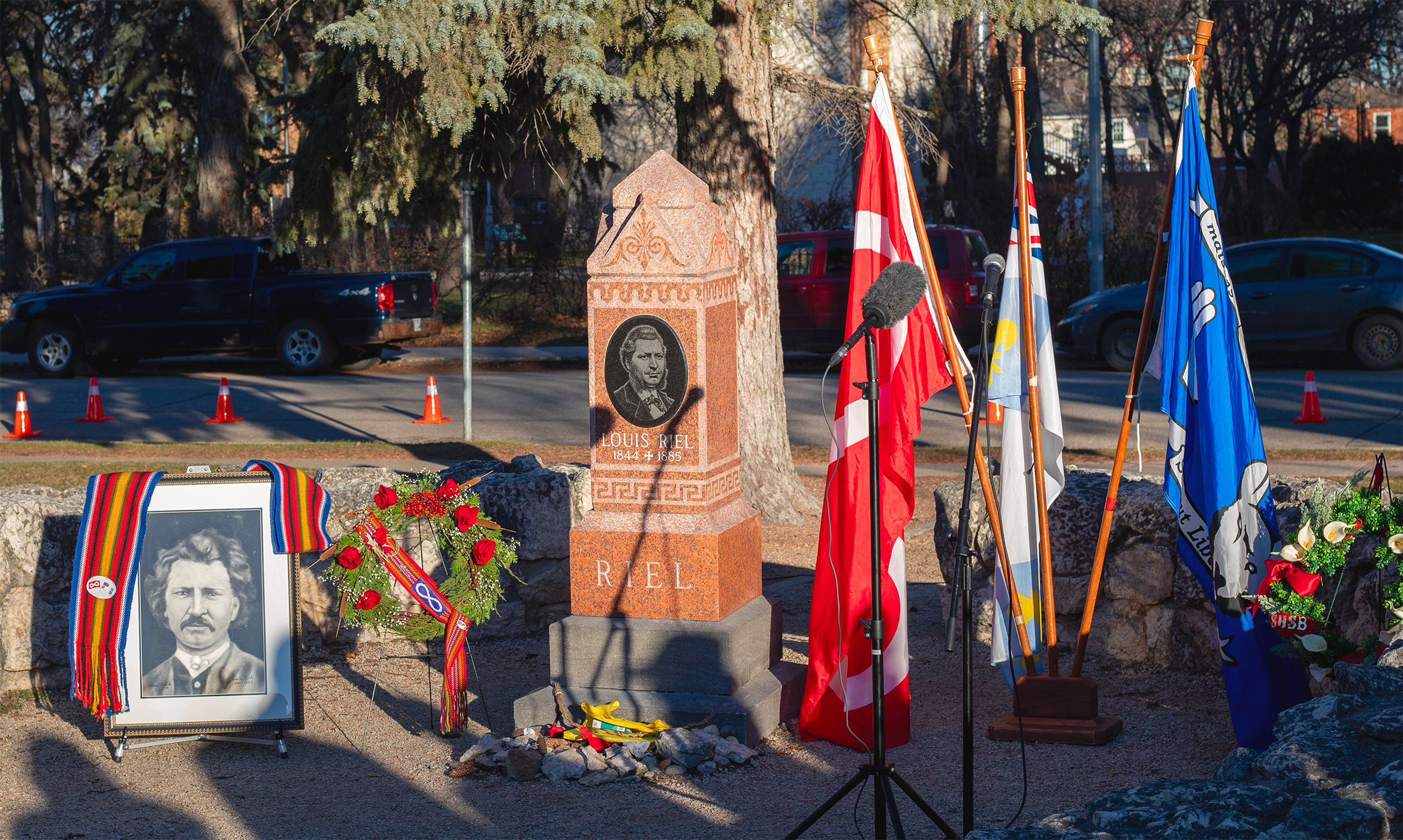 Les commémorations en hommage à Louis Riel ont eu lieu au cimetière de Saint-Boniface.