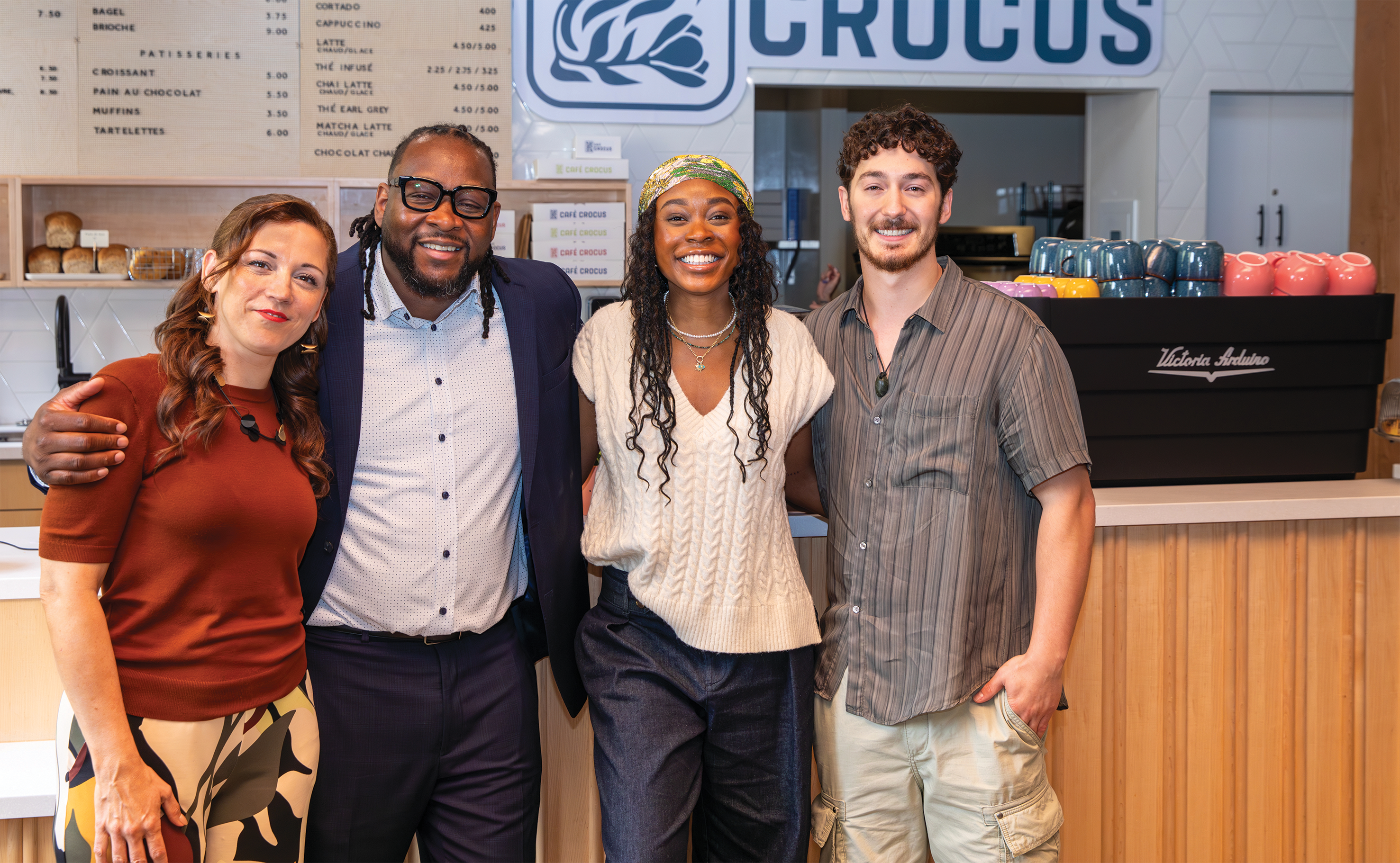 De gauche à droite : Micheline Marchildon, Eddy King, Schelby Jean-Baptiste et Mikael Conde, acteurs et actrices dans la mini-série Malgré moi.