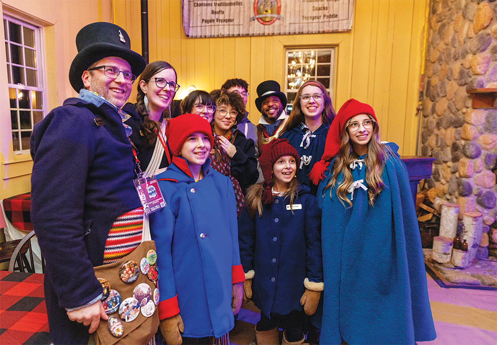 La famille Hutlet, Voyageurs officiels pour 2024-2025 et la famille Brown, Voyageurs officiels pour 2025-2026.