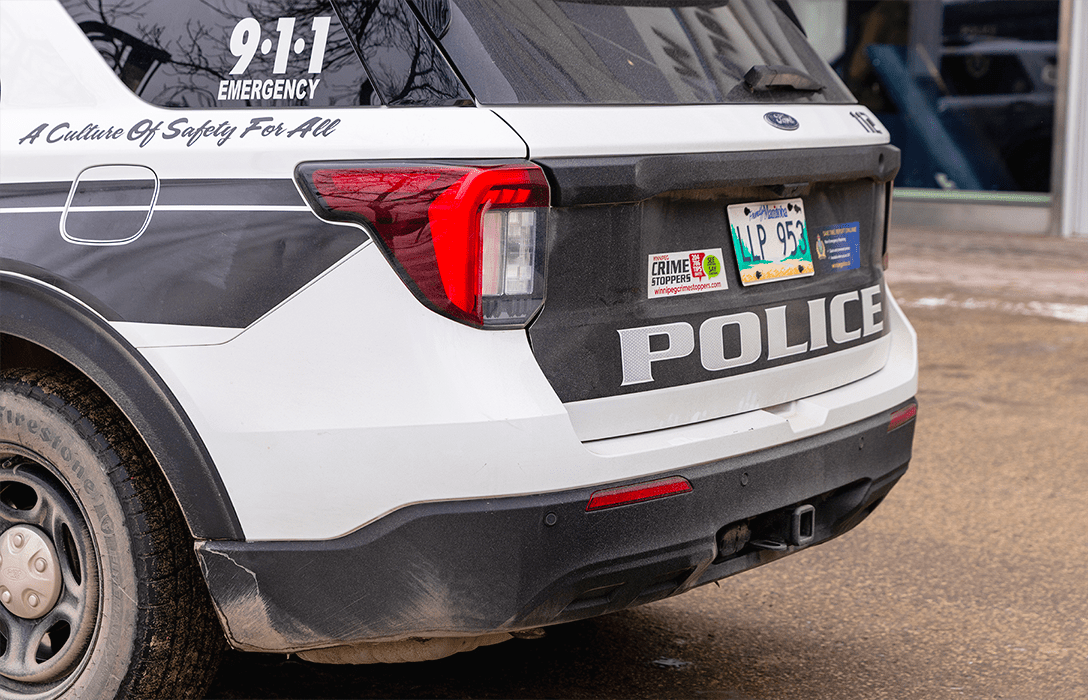 Des enquêtes sont en cours concernant des menaces visant des écoles de la ville.