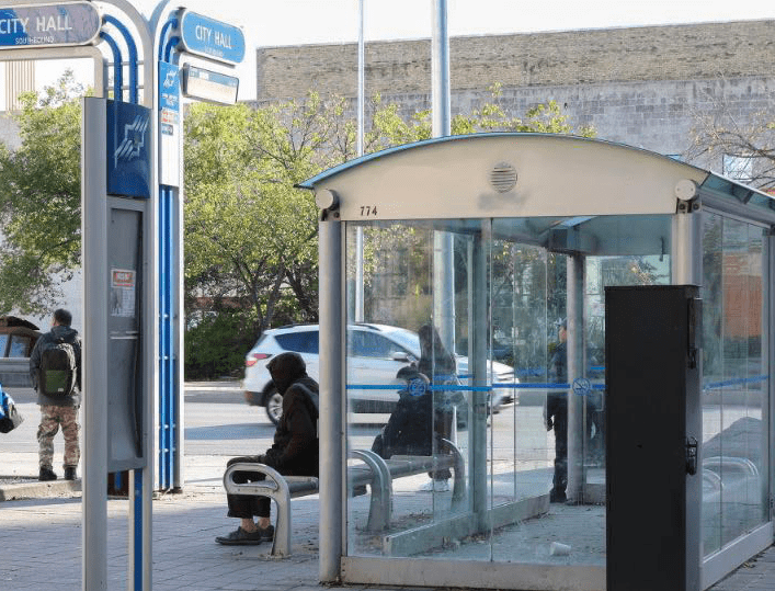 La Ville de Winnipeg travaille à rendre les abribus plus solides.