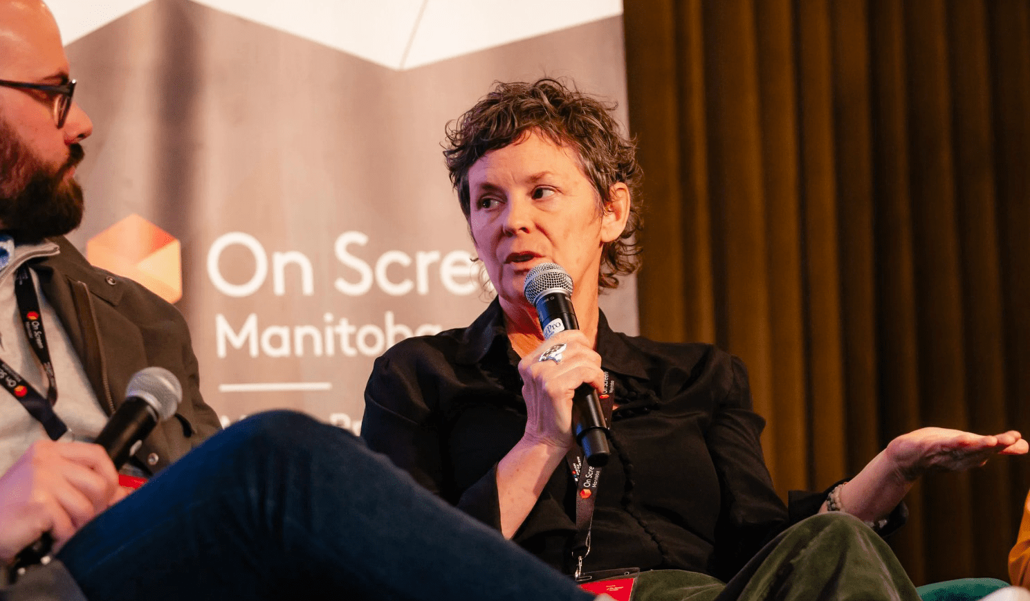 Danielle Sturk, cinéaste francophone, lors d’un l’évènement pour les cinéastes francophones dirigé par On Screen Manitoba en 2025.