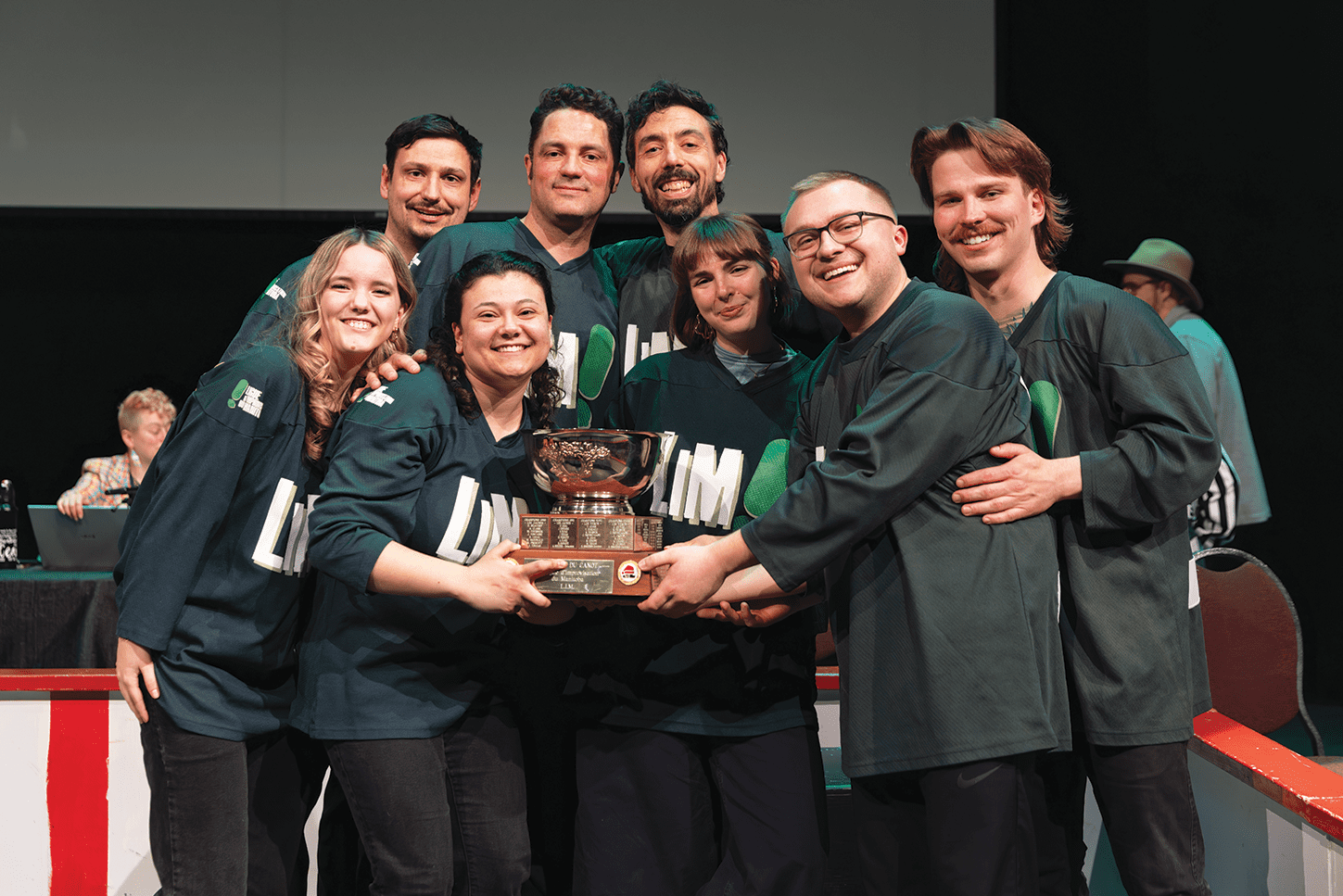 Les Verts ont soulevé la coupe Canot pour la troisième année consécutive.
