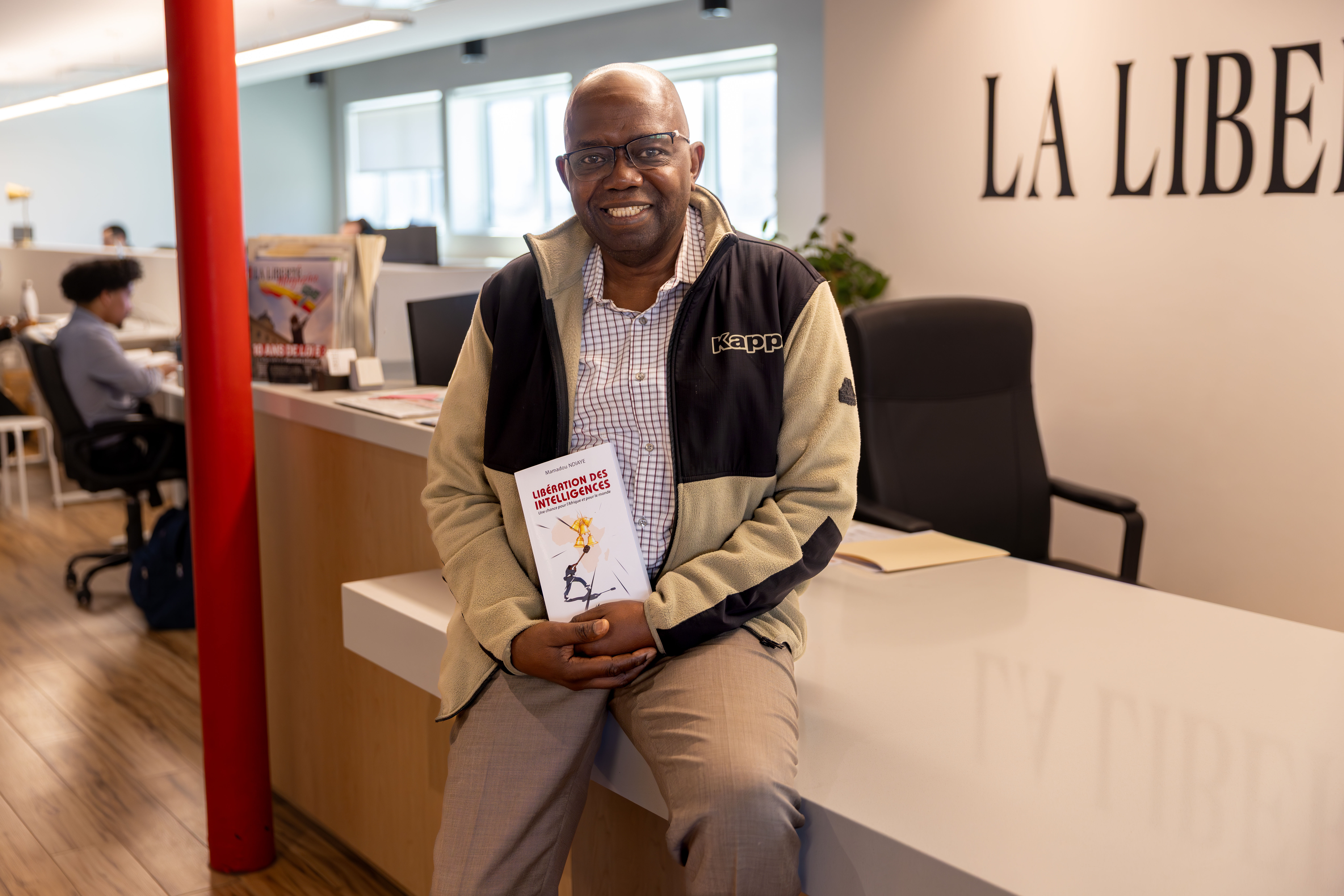 Mamadou Ndiaye signe un premier ouvrage sur l’intelligence, la réflexion critique et l’émancipation des pensées.