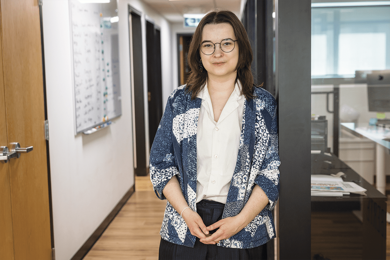 Celeste Vermette, étudiante en psychologie s’intéresse aux effets du bilinguisme sur l’attention sélective et les fonctions exécutives.