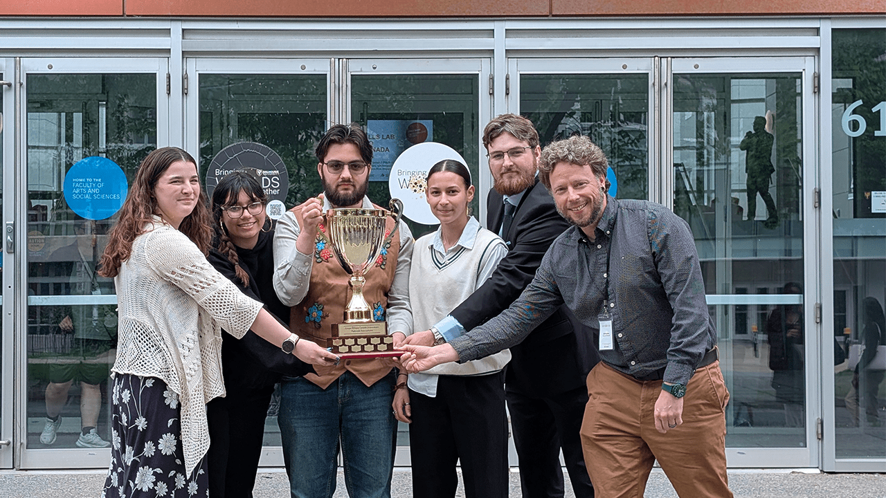 Natashia Livingston, Amany Chouiteh, Beaudry Labossière, Nesrine Cherfi, Evan Law et Antoine Cantin-Brault.