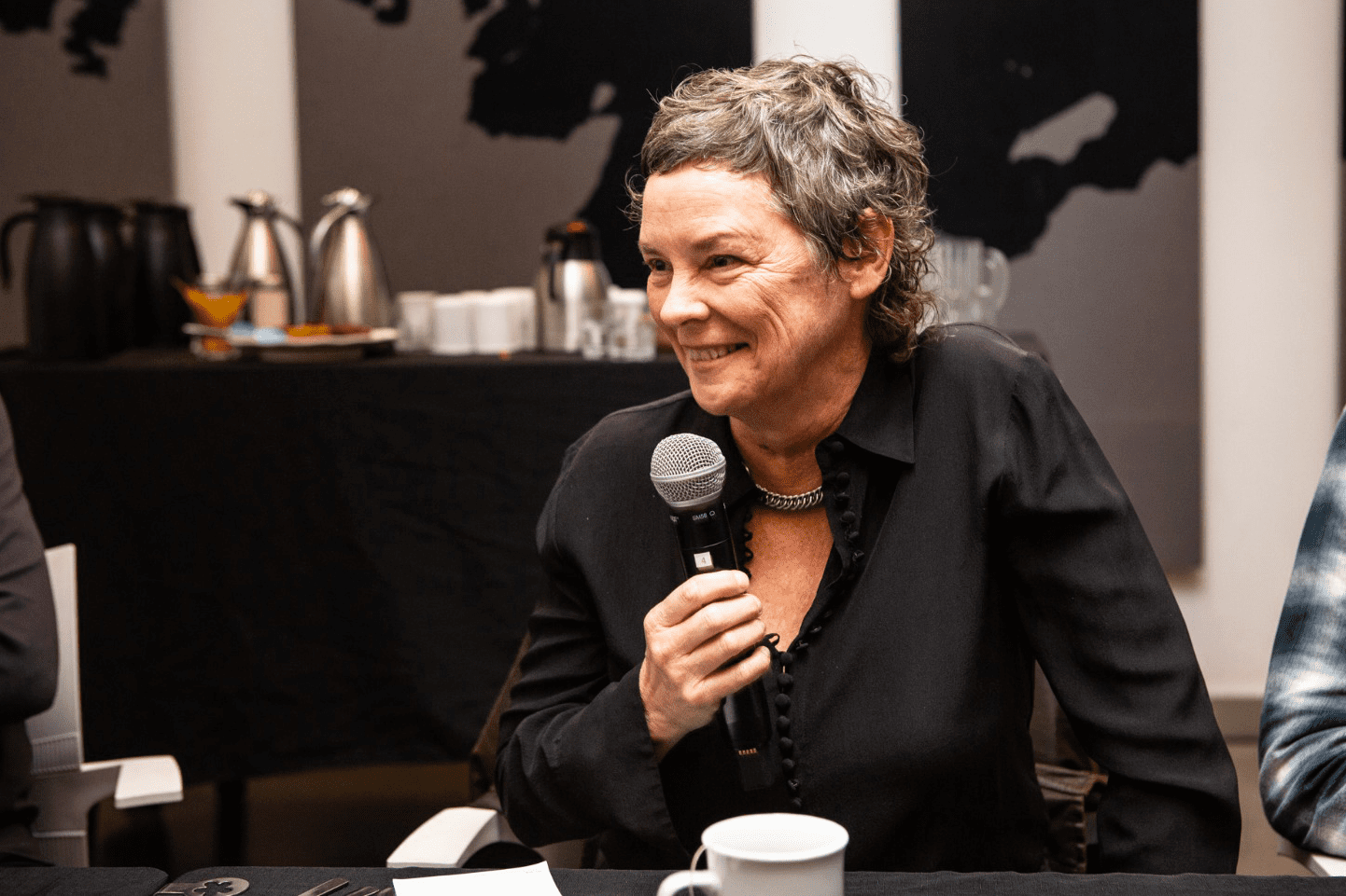 Danielle Sturk au Forum du RACCORD en novembre 2025 à Montréal.