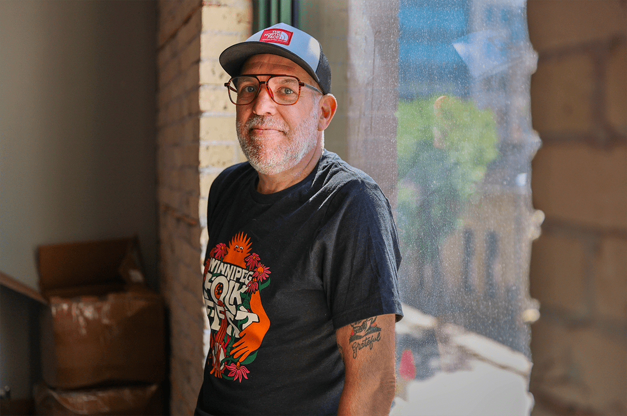 Chris Frayer, directeur artistique du Winnipeg Folk Festival, affirme que la musique francophone est centrale à la scène manitobaine.