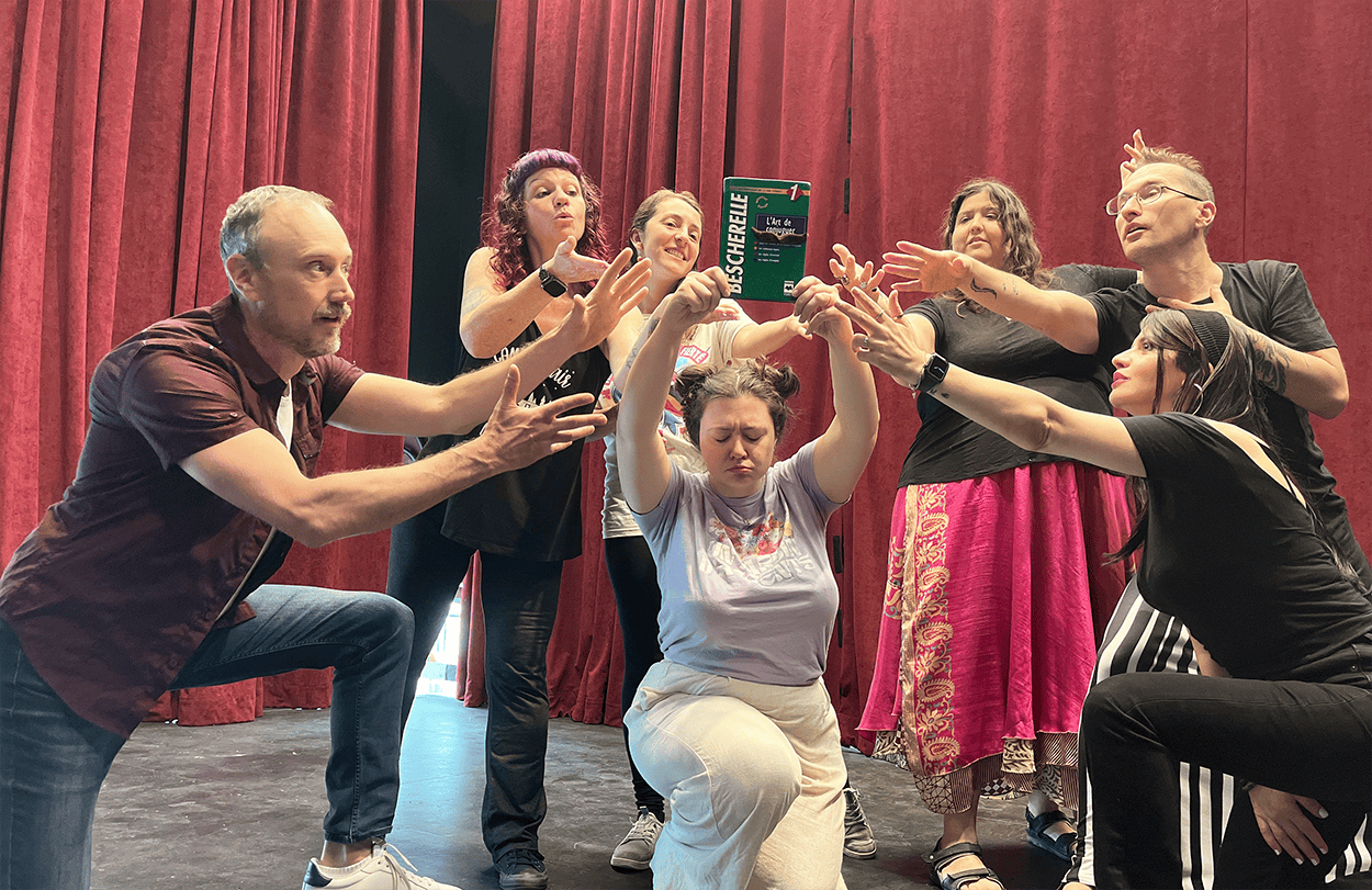 La distribution de Jean-François : plus que parfait en répétition au Théâtre Cercle Molière.